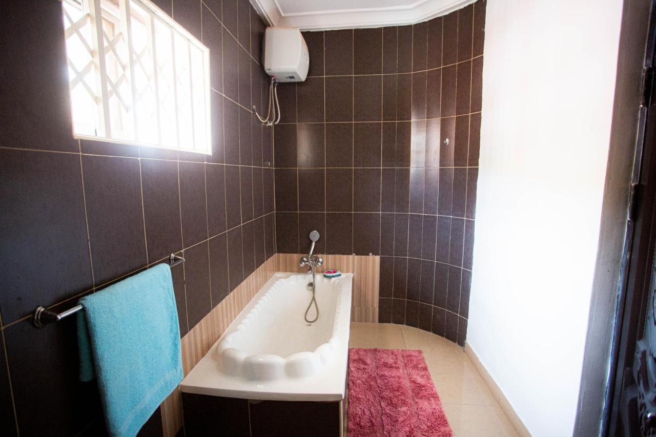 Accra Luxury Homes @ East Legon Acra Exterior foto