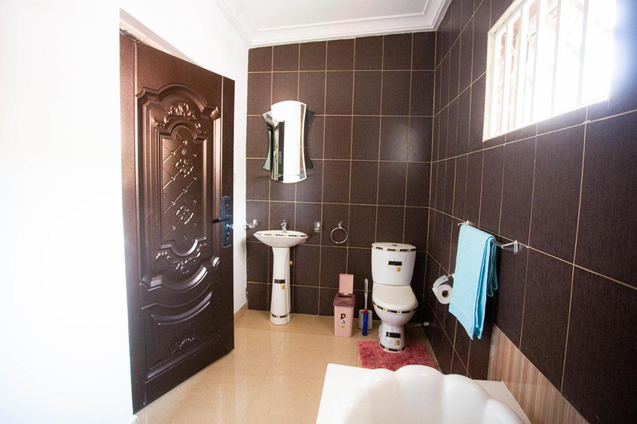 Accra Luxury Homes @ East Legon Acra Exterior foto